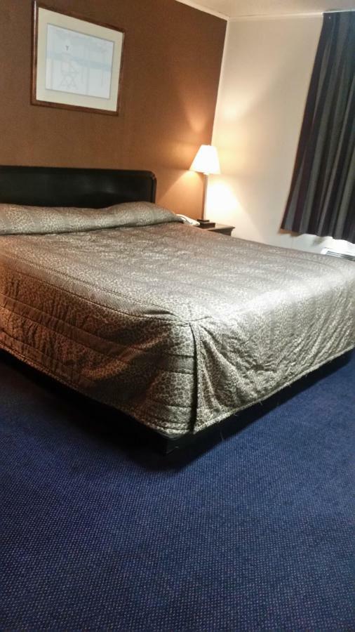 אבסקון Starlite Motor Inn מראה חיצוני תמונה